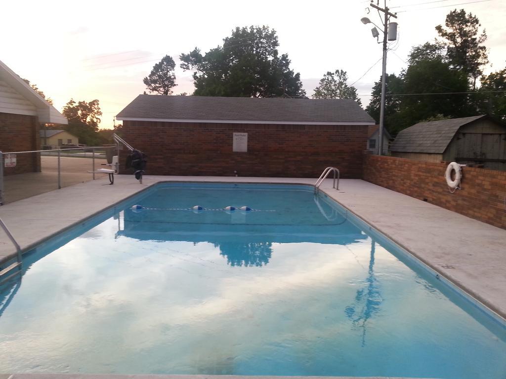 Holiday Pines Motel Jay エクステリア 写真